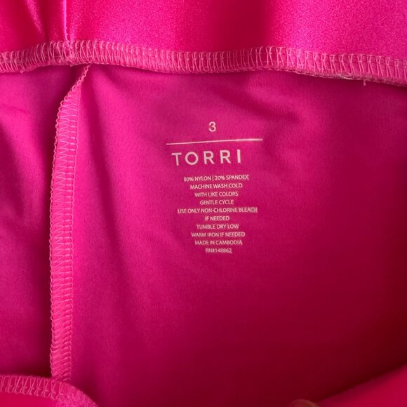 Torrid Hot Pink Nylon & Spandex Biker Shorts Size 3 NWT - Picture 2 of 3